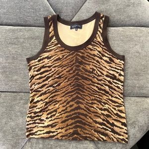 Leopard top